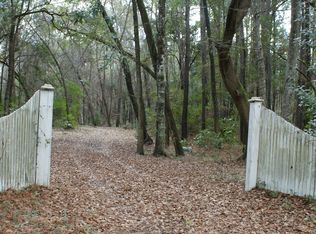 5558 Chisolm Rd, Johns Island, SC 29455