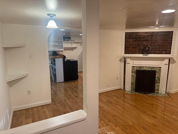 3rd image of 1732 1/2 Euclid St NW #B