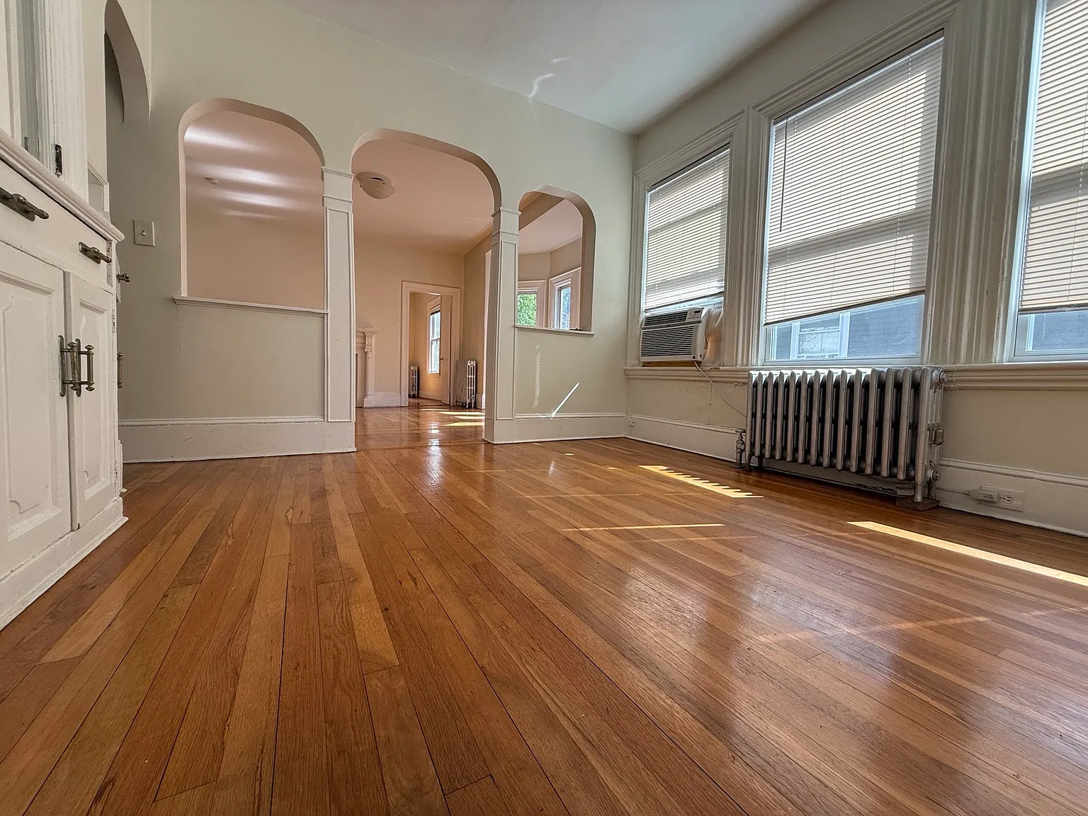 2 bed, 1195 sqft, $3,200 — Photo 3