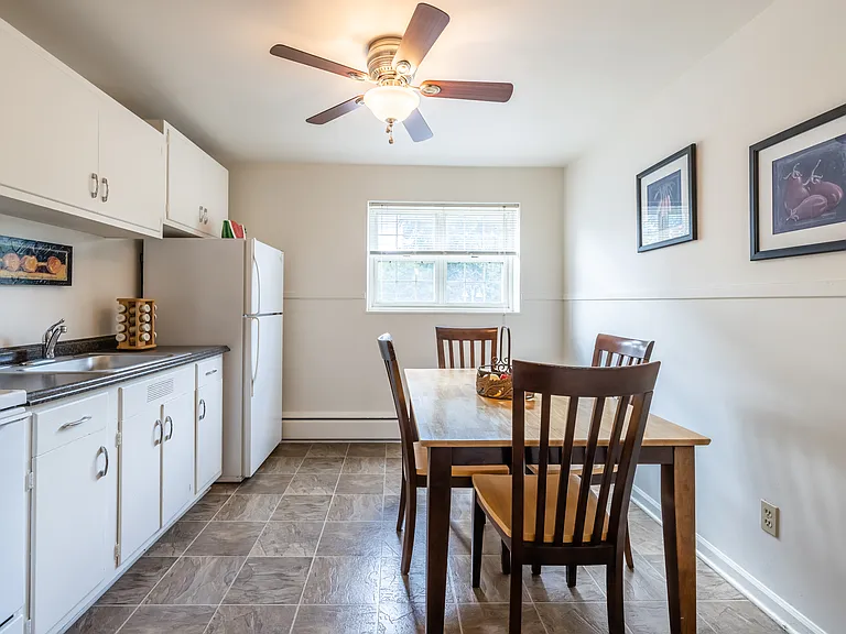 32 Lilac Dr — Photo 5