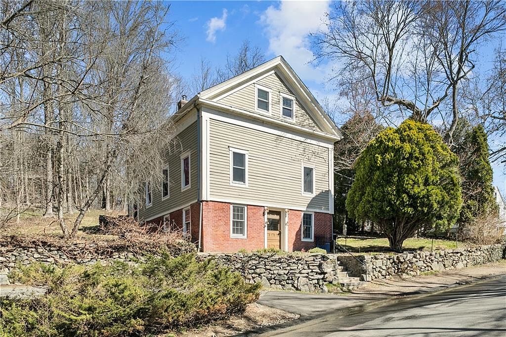 14 Wilbur Rd, Lincoln, RI 02865 Zillow