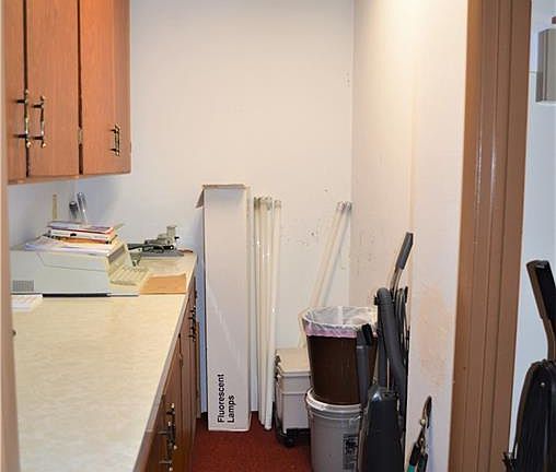 3rd image of 221 E 14th