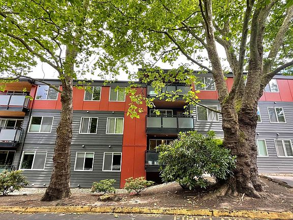 2nd image of 5818 NE 70th St APT A302