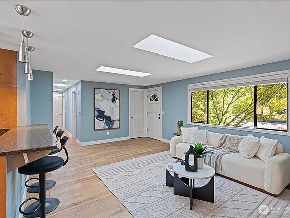 3rd image of 6632 NE 196th Street