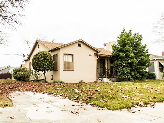 3rd image of 1392 N Fruit Ave