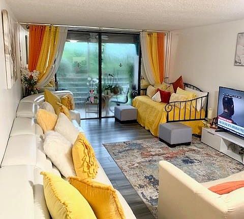 4th image of 1810 SW 81St. Avenue #2316