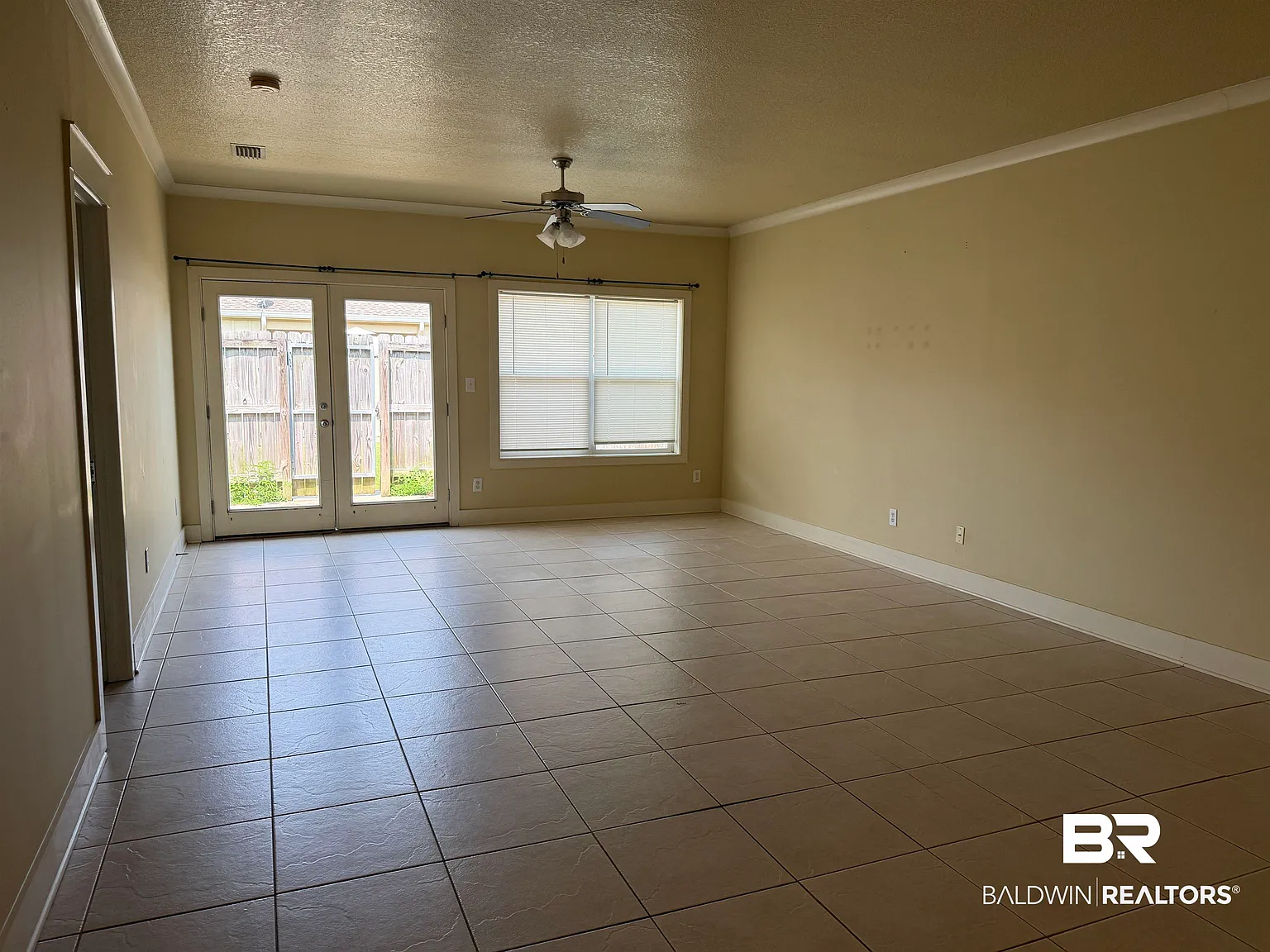 2 bed, 2.0 bath, 1328 sqft, $1,750 — Photo 3