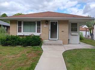 2750 York Ave N, Robbinsdale, MN 55422