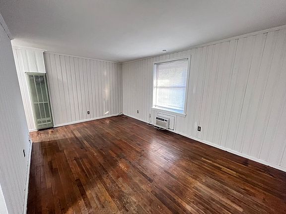 5th image of 855 Charles Allen Dr NE #2