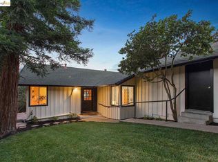 14 Drake Ln, Oakland, CA 94611