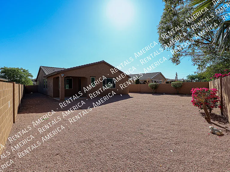 41192 W Rio Bravo Dr — Photo 25