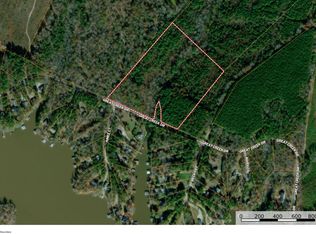 1050 Great Creek Dr, Bracey, VA 23919