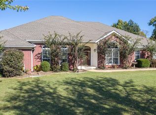 476337 E 1090 Rd, Roland, OK 74954