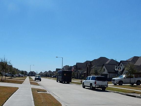5th image of 2307 Sterling Hollow Ln