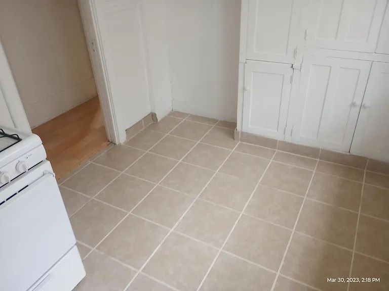1213 N San Joaquin St — Photo 5