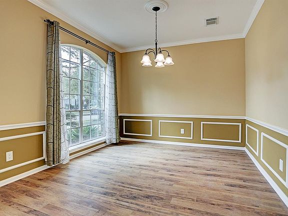 5th image of 1822 Crescent Oak Dr