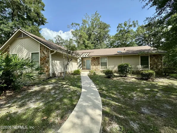 786 SWISS OAKS Court, St. Johns, FL 32259