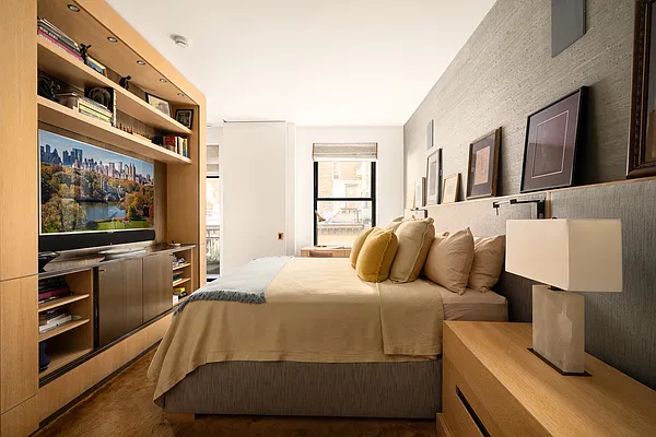 Bedroom, photo 1