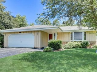 W153N9990 Neptune Dr, Germantown, WI 53022