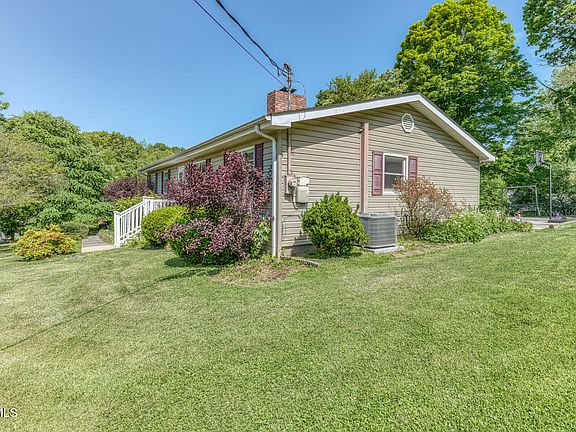 4th image of 117 Reed Rd