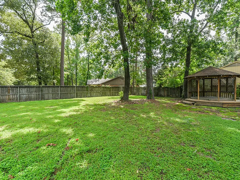 2203 Riverford Dr — Photo 34