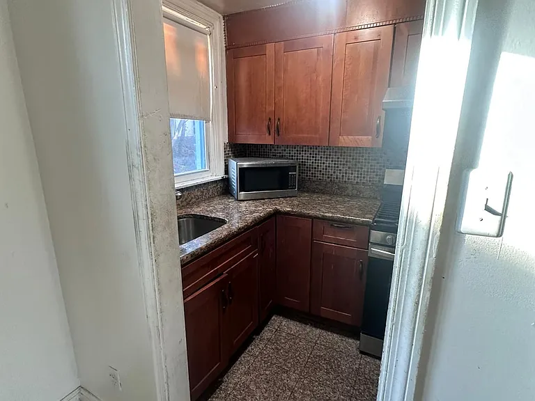 320 Copley Rd — Photo 11