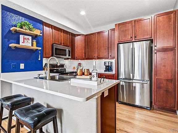 4th image of 364 Riverton Road