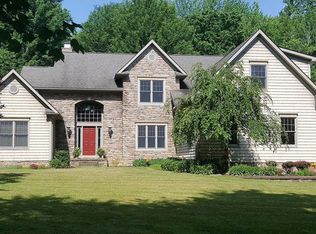 2304 Coon Rd, Akron, OH 44321