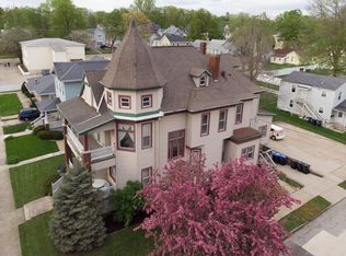 402 E Mulberry St, Bloomington, IL