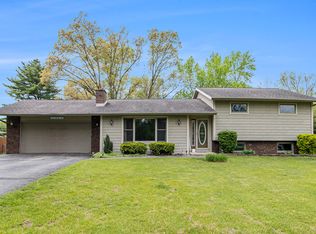 34113 Vauxhill Dr, Paw Paw, MI 49079
