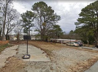 151 Carver Cir, Lawrenceville, GA 30046
