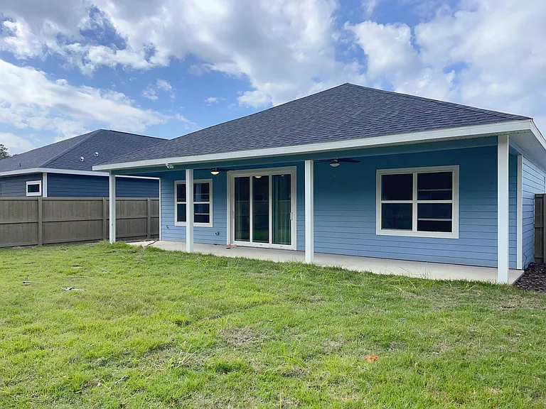 1455 SW 66th Way — Photo 15