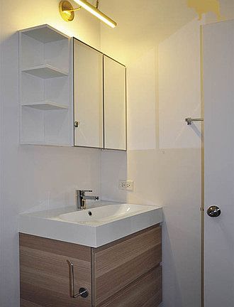 4th image of 1217 W Gunnison St #2F