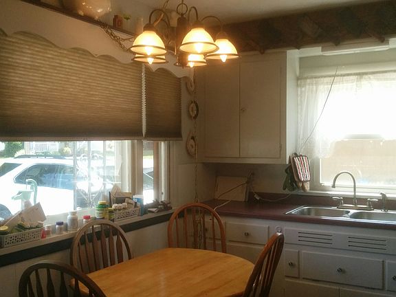 2nd image of 415 E Jefferson St