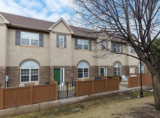 6475 Regency Ln, Eden Prairie, MN 55344