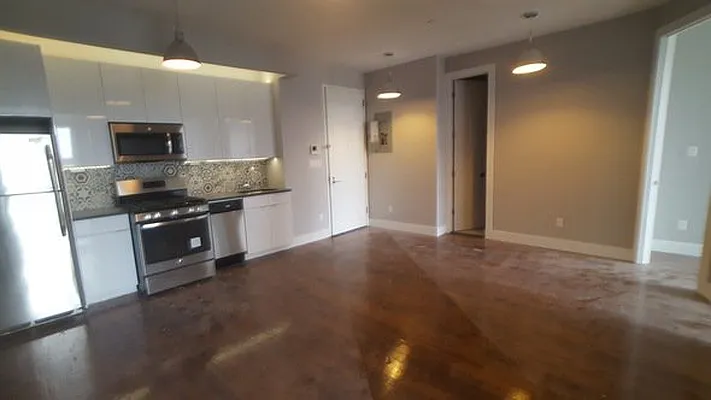 Rented by Evergreen Apartments BK | media 13