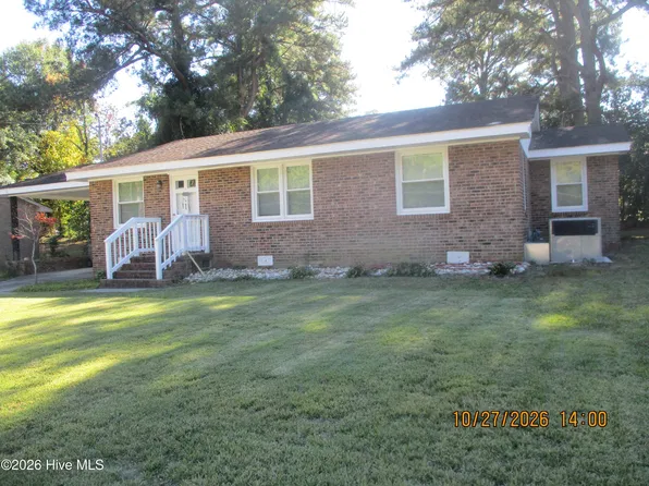 1703 Woodside Drive W, Wilson, NC 27893