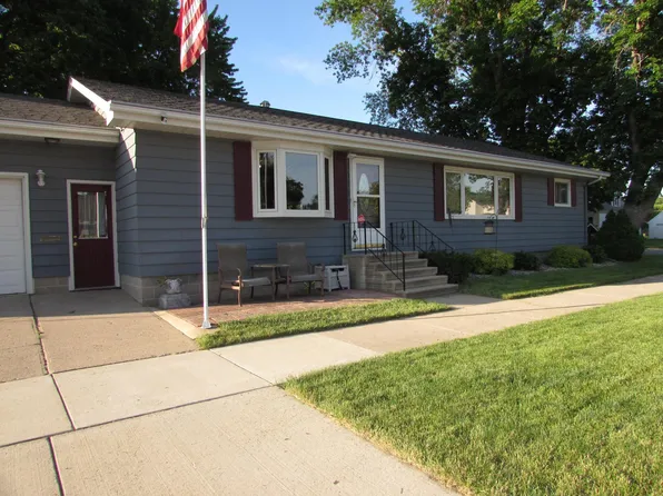 1101 N North Ave, Fairmont, MN 56031