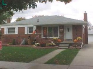 29201 Joan Saint, Clair Shores, MI 48081