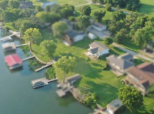 140 Deepwater Loop #C-13, Council Grove, KS 66846