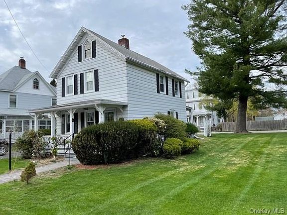 2nd image of 22 Avenue A