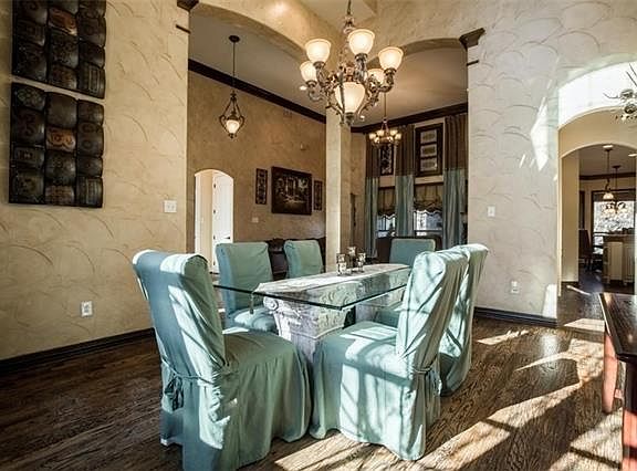 3rd image of 401 Silver Canyon Ct