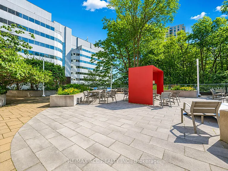 25 Town Centre Ct #808 — Photo 33