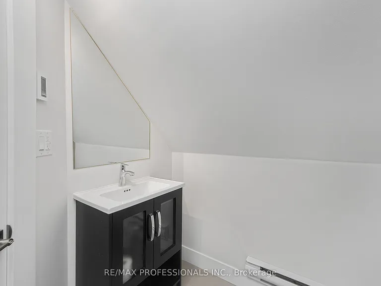 388 Wilson St #3 — Photo 10