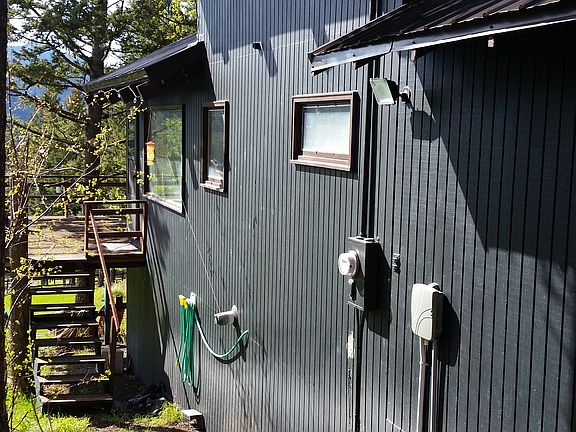 SIDE OF CABIN