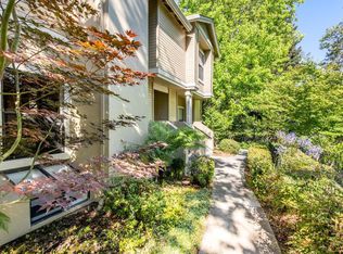942 La Mesa Ter Unit B, Sunnyvale, CA 94086