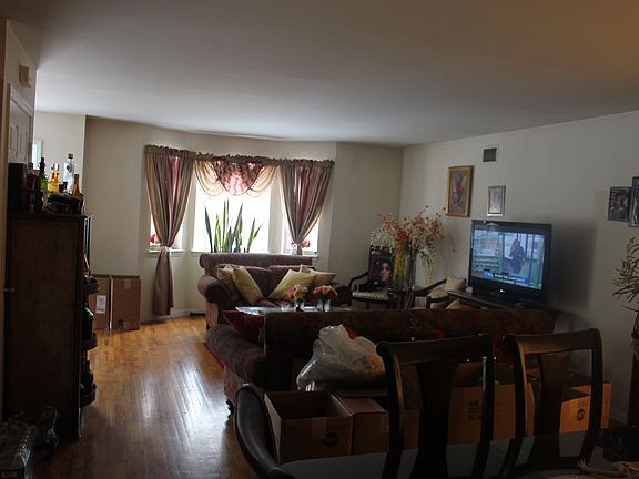 2nd image of 2325 Demeyer St #2