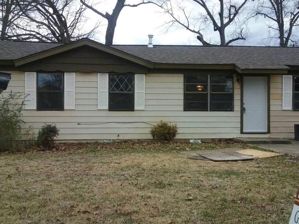 4 bed 1 bath home in geyer springs