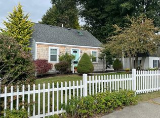 1 Dismukes St, Kittery, ME 03904