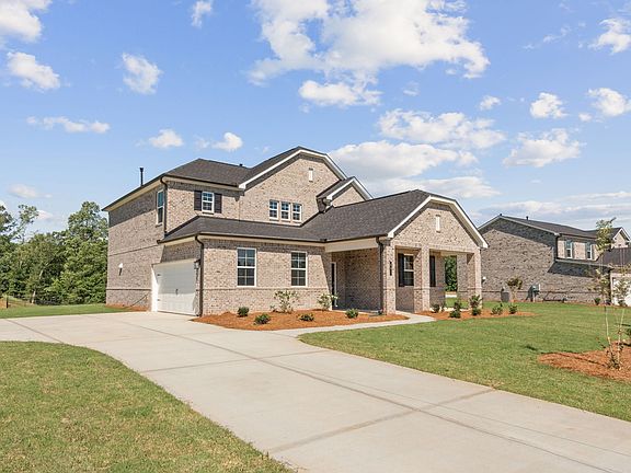 3rd image of 401 Charnwood Ln